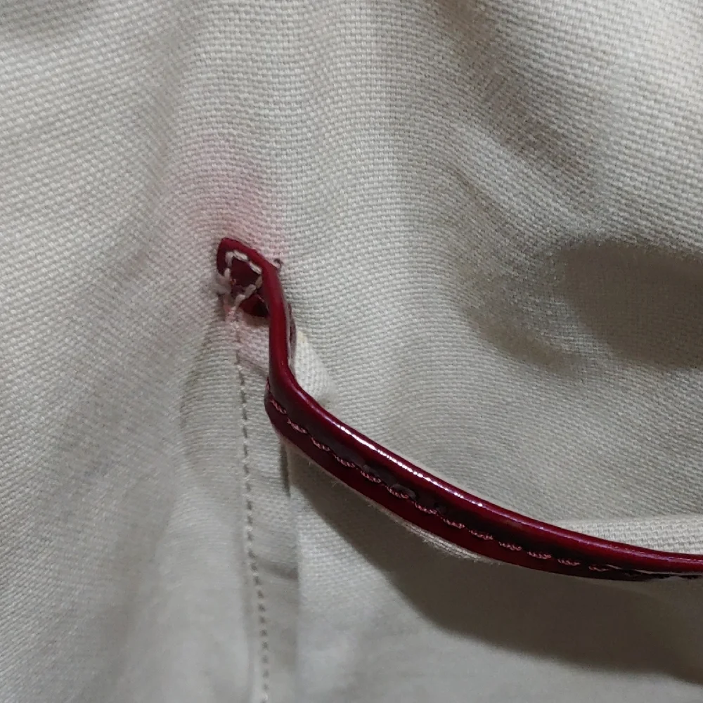 Burberry Red and Cream Heart Tote - Picture 11 of 12
